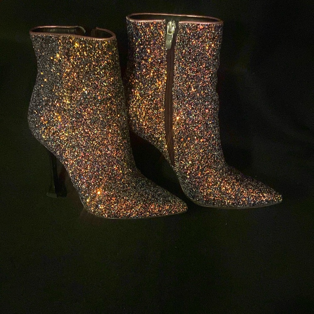 Marc Fisher size 7.5 multi color glitter pointy toe booties.